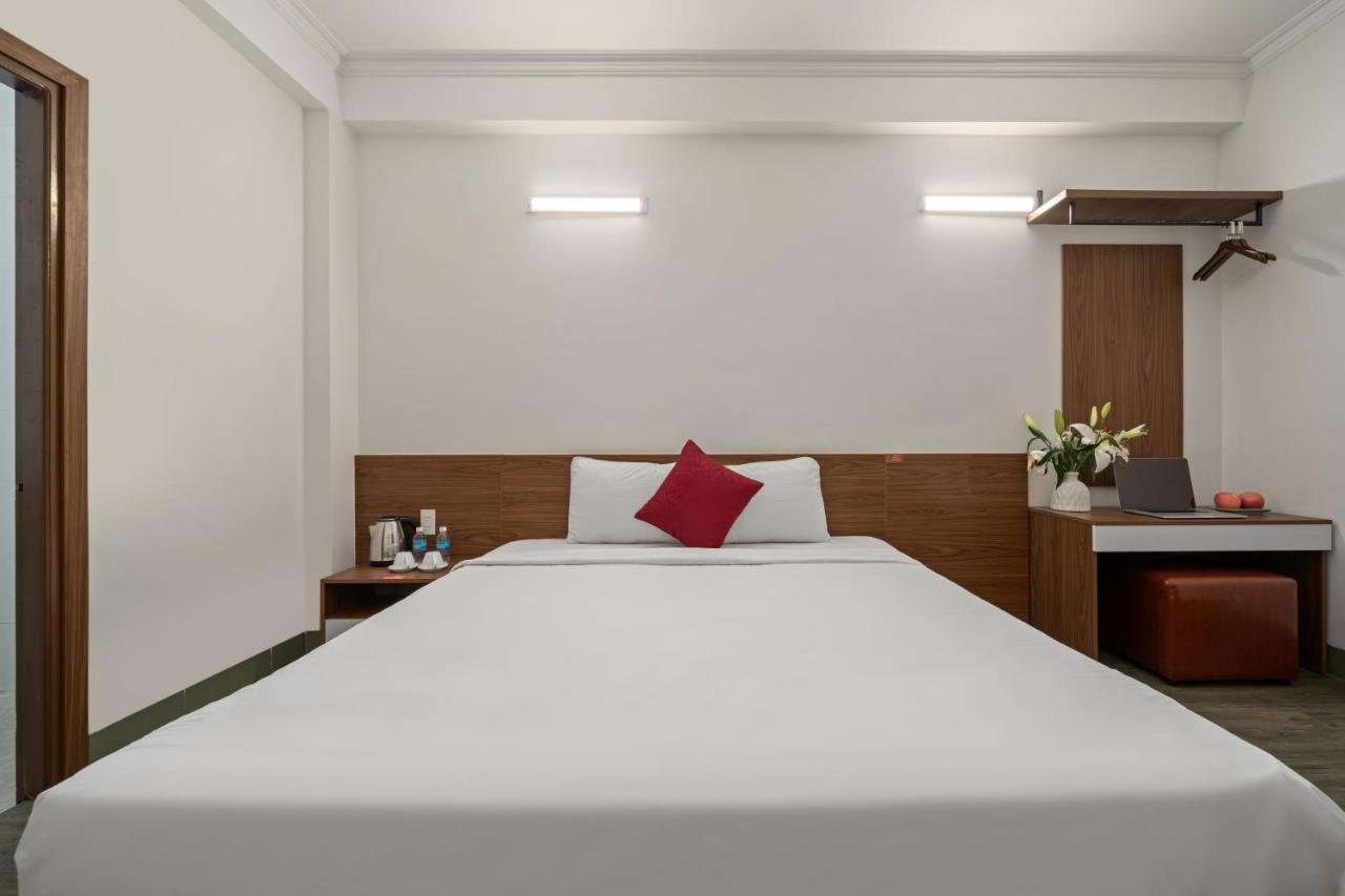 Nami Hotel Нячанг Экстерьер фото