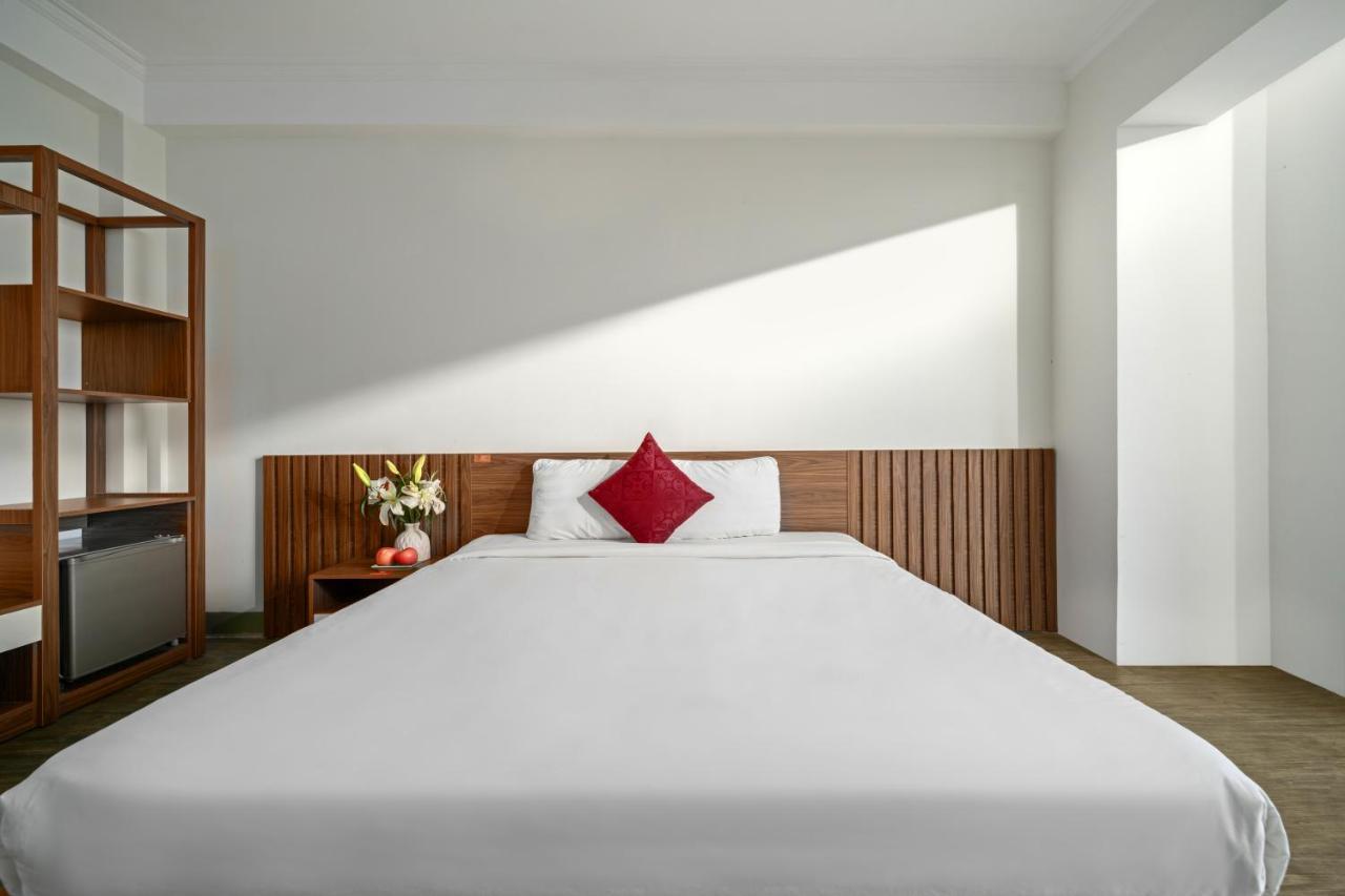 Nami Hotel Нячанг Экстерьер фото